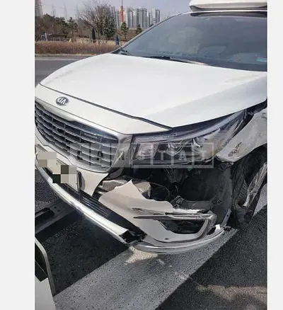 Photo 1 of 14: 2019 Kia Carnival High Limousine — Korean insurance auction