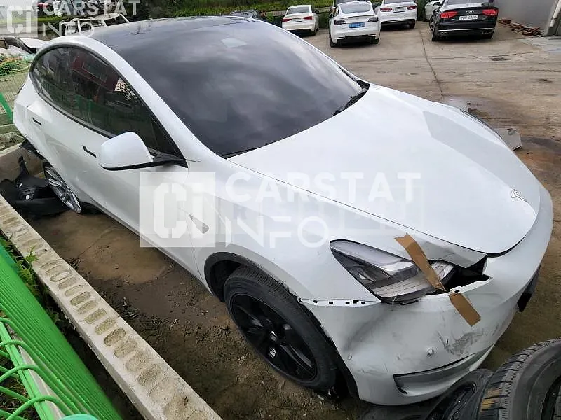 Photo 2 of 11: 2021 Tesla Model Y Standard Range, VIN 5YJYGDED6MF239223 — Korean insurance auction