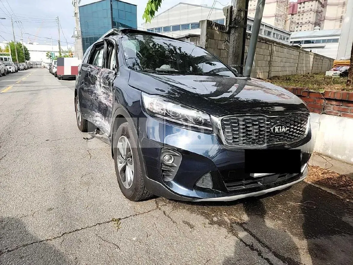 Photo 2 of 6: 2018 Kia Sorento 2.2 Diesel — Korean insurance auction