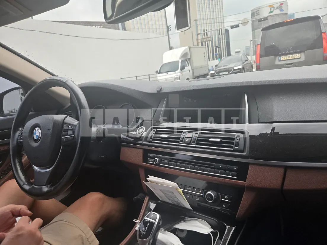 Photo 2 of 9: 2015 BMW 528i — Korean insurance auction