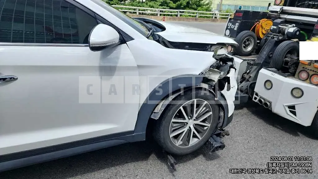 Photo 2 of 8: 2017 Hyundai Tucson — Korean insurance auction