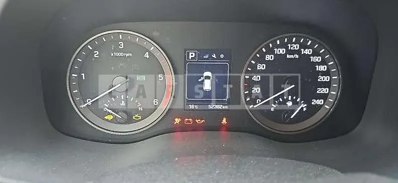 Photo 2 of 8: 2017 Hyundai Tucson TL — Korean insurance auction