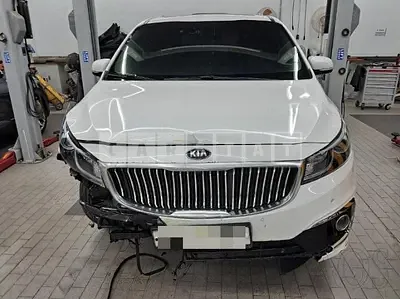 Photo 1 of 25: 2015 Kia Carnival 9 -Seater — Korean insurance auction