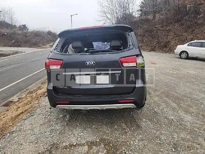 Photo 1 of 77: 2017 Kia Carnivals — Korean insurance auction