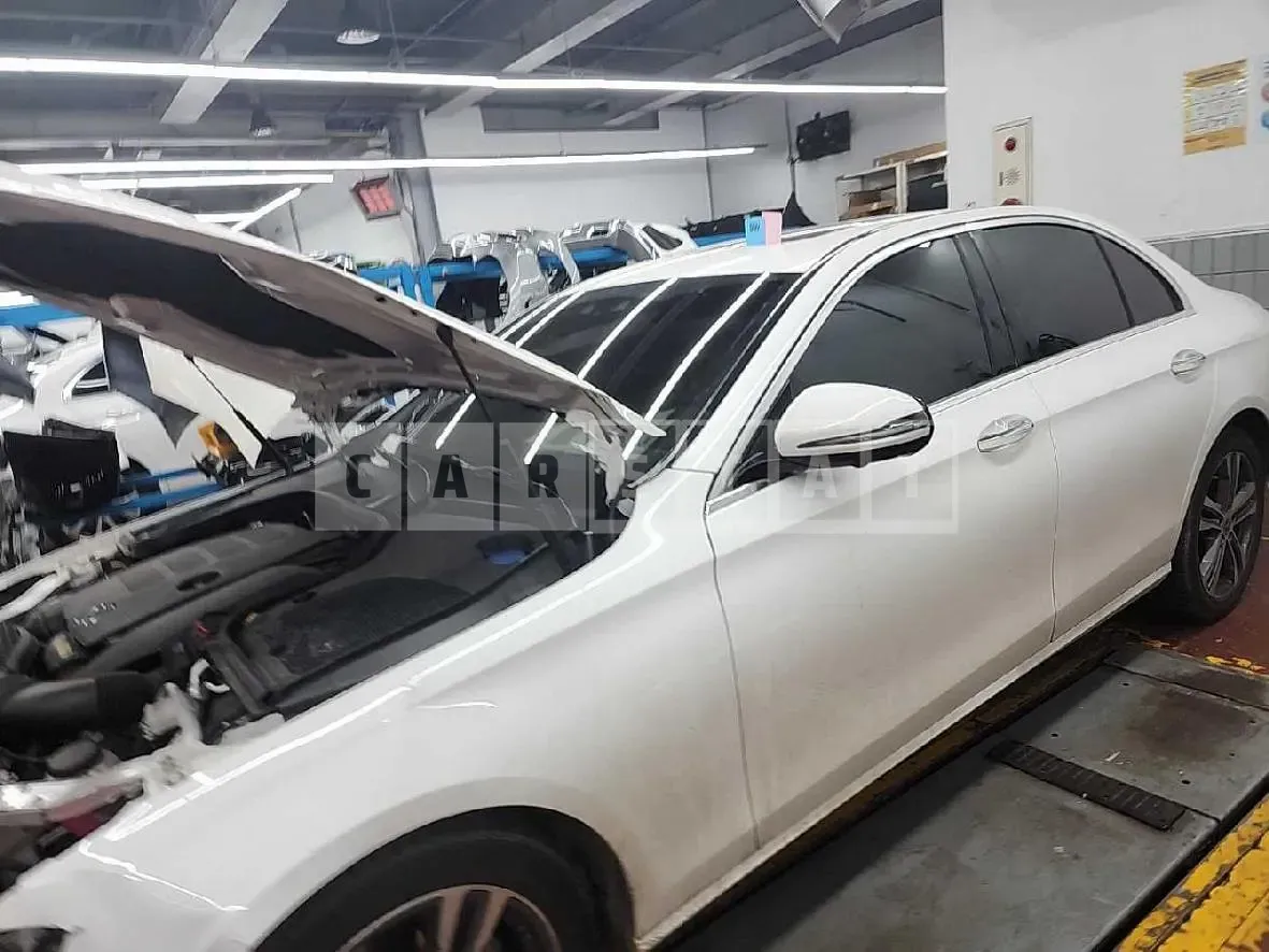 Photo 2 of 24: 2021 Mercedes-Benz E350 4Matic, VIN W1KZF8GB3MA996072 — Korean insurance auction