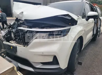 Photo 1 of 5: 2023 Kia Carnival — Korean insurance auction