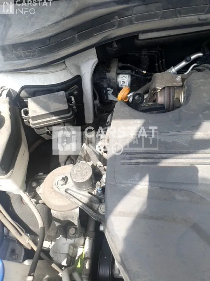 Photo 2 of 16: 2018 Hyundai Santa Fe, VIN KMHSW81XBJU771649 — Korean insurance auction