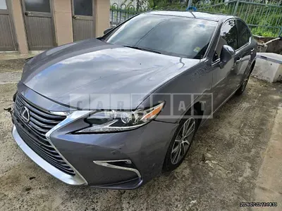 Photo 1 of 13: 2016 Lexus ES300h — Korean insurance auction