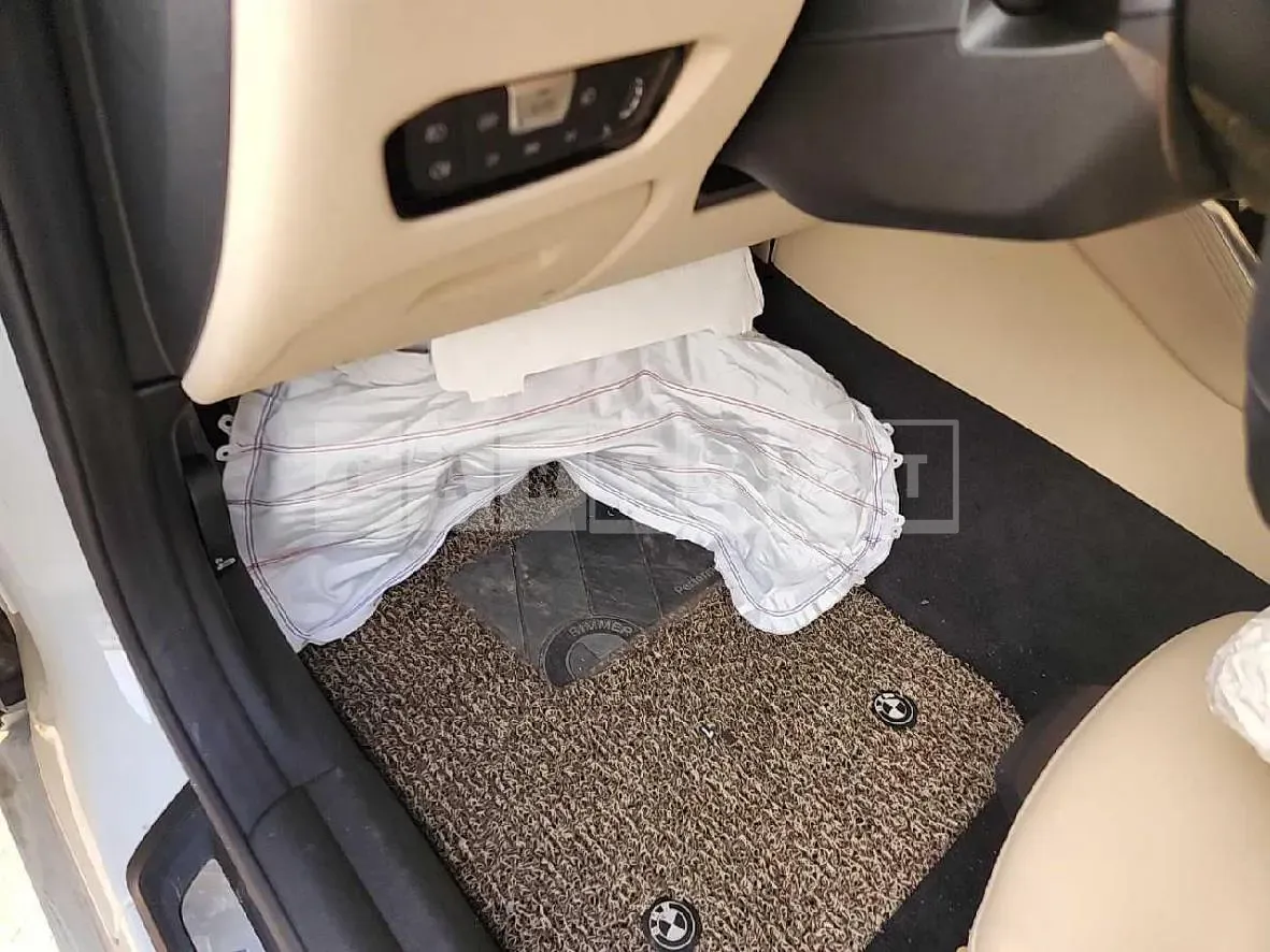 Photo 2 of 9: 2022 BMW 420i M Sport Package Coupe — Korean insurance auction