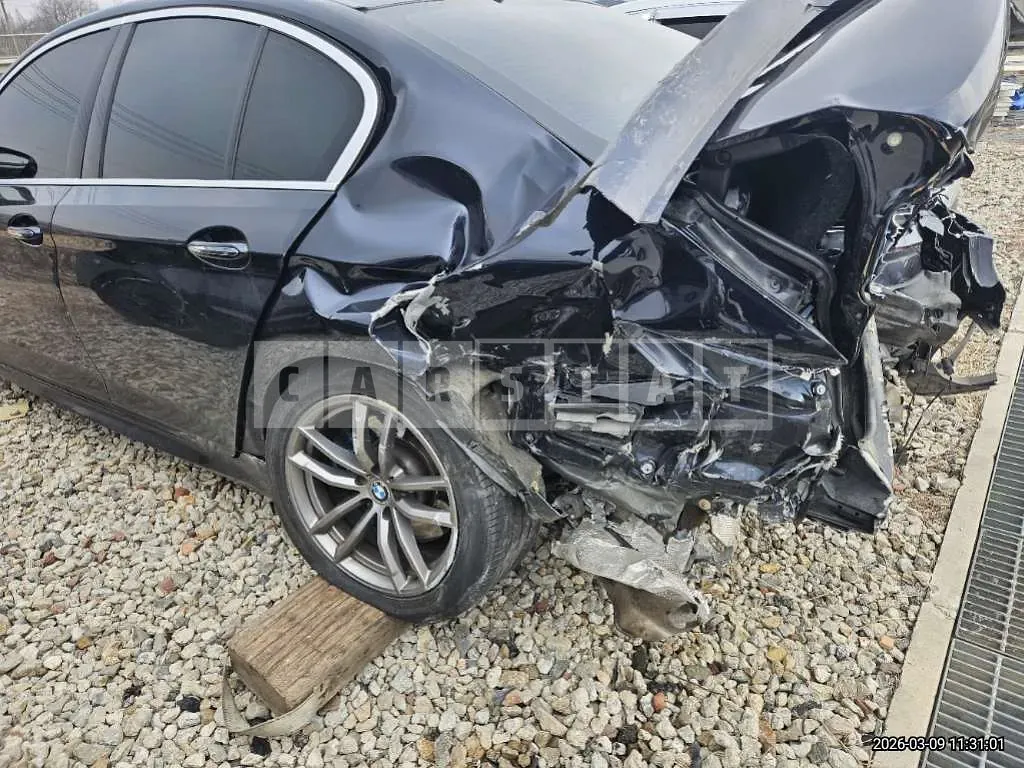 Photo 2 of 11: 2017 BMW 530i xDrive — Korean insurance auction