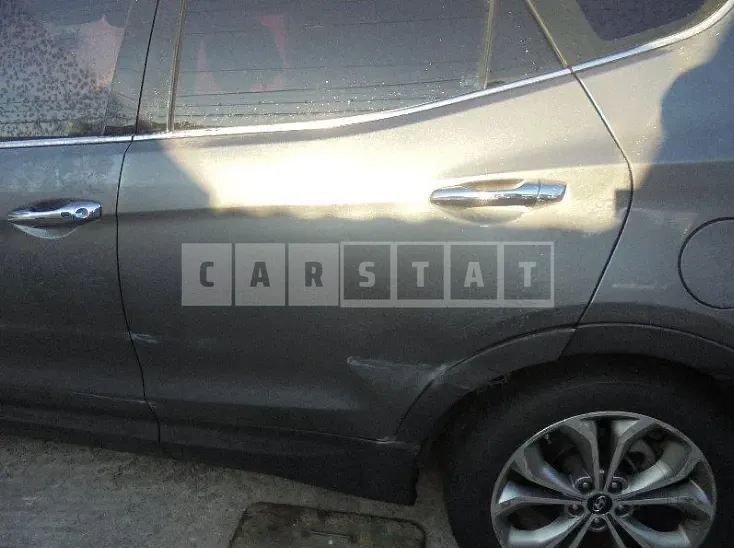 Photo 2 of 20: 2015 Hyundai Santa Fe, VIN KMHSW81UBFU356705 — Korean insurance auction