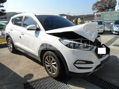 Photo 1 of 22: 2017 Hyundai Tucson, VIN KMHJ3815GHU438188 — Korean insurance auction