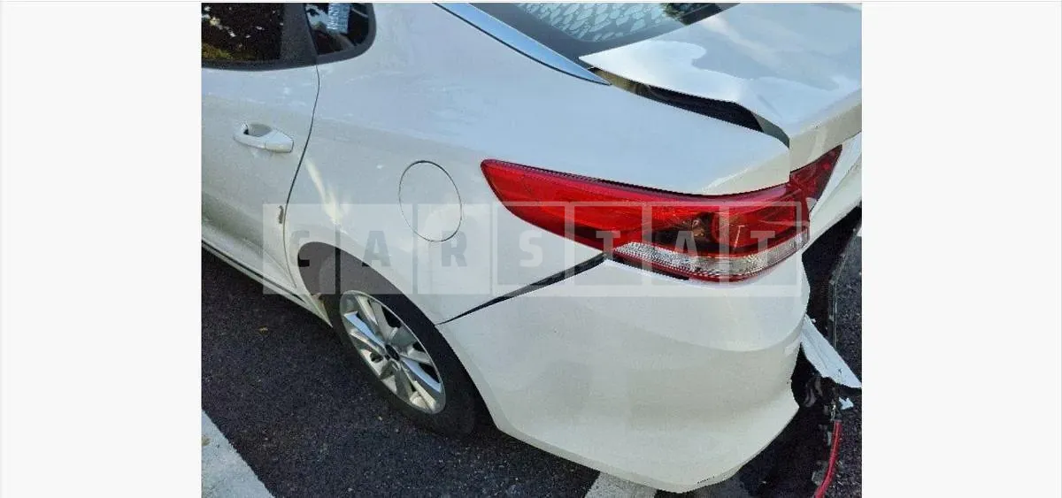 Photo 2 of 9: 2018 Kia K5 LPG, VIN KNAGS416BJA227325 — Korean insurance auction