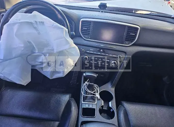 Photo 2 of 36: 2018 Kia Sportage — Korean insurance auction