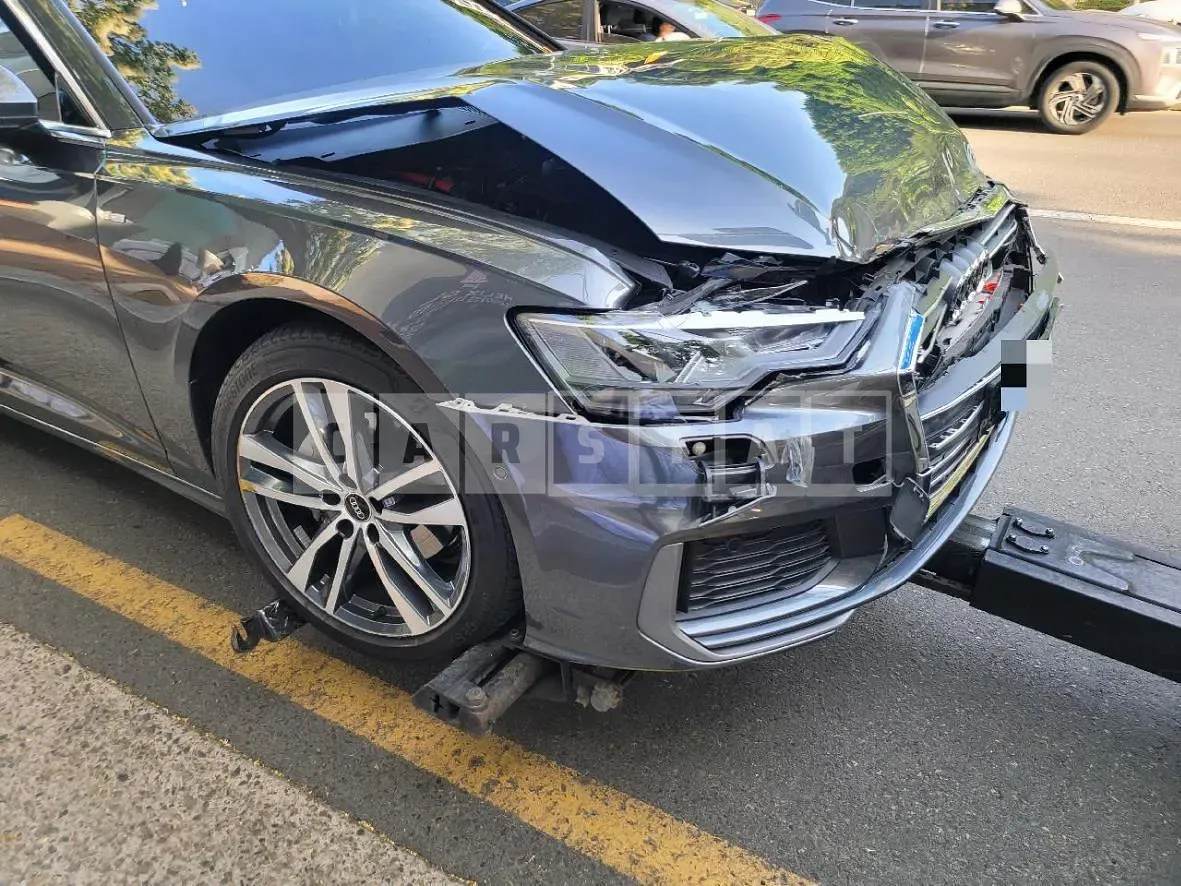 Photo 2 of 5: 2023 Audi A6 40 TDI — Korean insurance auction