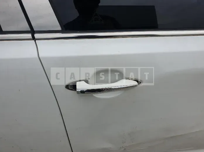 Photo 2 of 39: 2015 Kia K5, VIN KNAGN418BFA617032 — Korean insurance auction