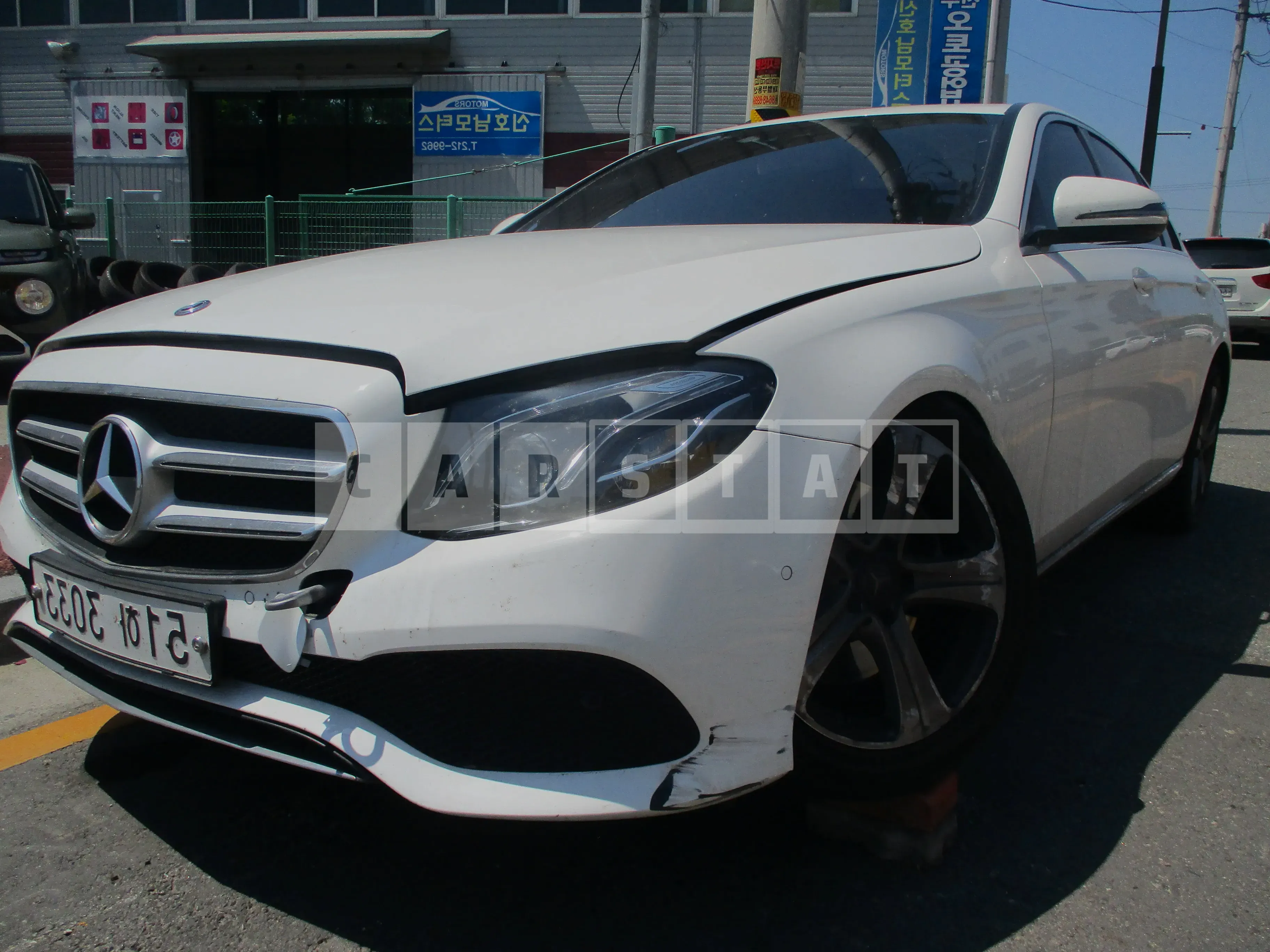 Photo 2 of 9: 2018 Mercedes-Benz E220d, VIN WDDZF0EB3JA462148 — Korean insurance auction