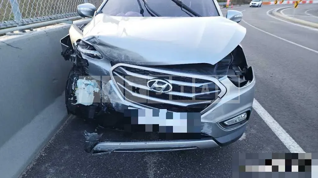 Photo 2 of 25: 2015 Hyundai Tucson ix — Korean insurance auction