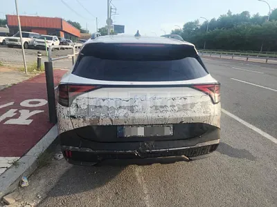 Photo 1 of 4: 2023 Kia Sportage Hybrid — Korean insurance auction