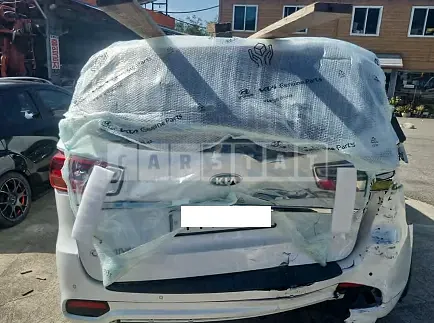 Photo 2 of 23: 2019 Kia Carnival, VIN KNAME81ABKS458645 — Korean insurance auction