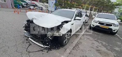 Photo 1 of 11: 2017 Kia K5, VIN KNAGW412BHA130295 — Korean insurance auction