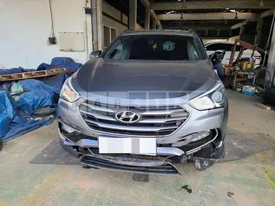 Photo 1 of 10: 2018 Hyundai Santa Fe DM — Korean insurance auction