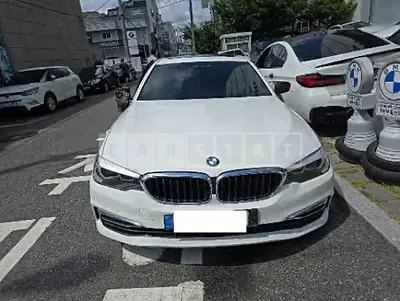 Photo 1 of 10: 2018 BMW 520i — Korean insurance auction