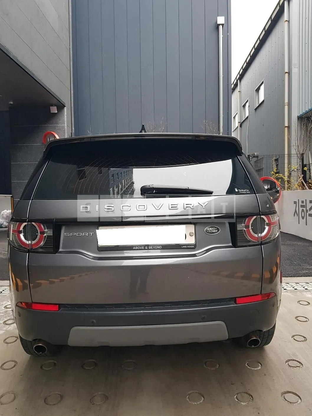 Photo 2 of 10: 2016 Land Rover Discovery Sport 2.0d, VIN WVGZZZ5NZDW515774 — Korean insurance auction