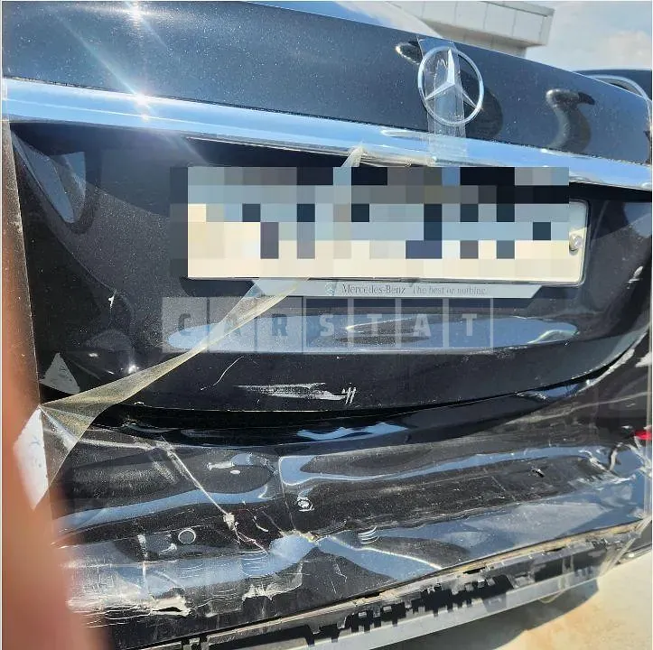 Photo 2 of 11: 2019 Mercedes-Benz E300 — Korean insurance auction