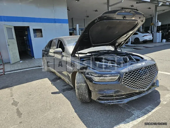 Photo 2 of 26: 2019 Genesis G90 3.3T — Korean insurance auction