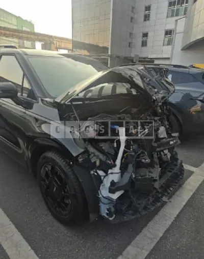 Photo 1 of 31: 2025 Kia Carnival — Korean insurance auction