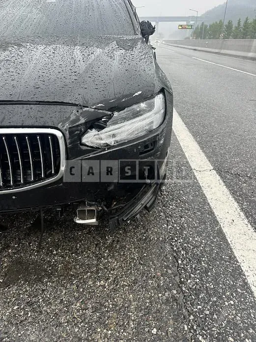 Photo 2 of 7: 2018 Volvo S90D4 — Korean insurance auction