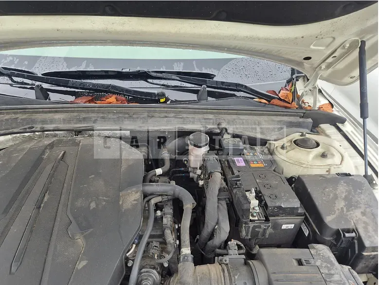 Photo 2 of 18: 2020 Kia K5 — Korean insurance auction