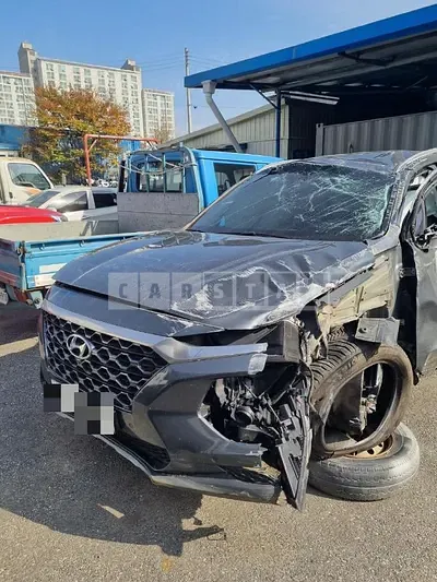 Photo 1 of 25: 2019 Hyundai Santa Fe TM 4WD — Korean insurance auction