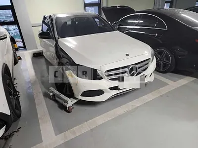 Photo 1 of 15: 2018 Mercedes-Benz C220 d — Korean insurance auction