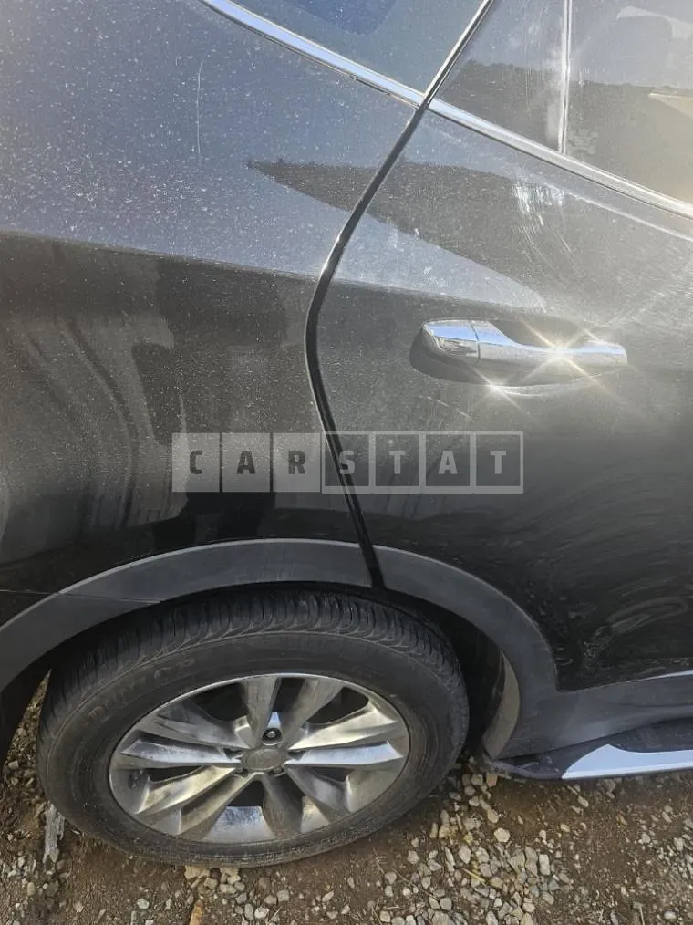 Photo 2 of 10: 2017 Hyundai Santa Fe 2.0, VIN KMHSW81UBJU799684 — Korean insurance auction