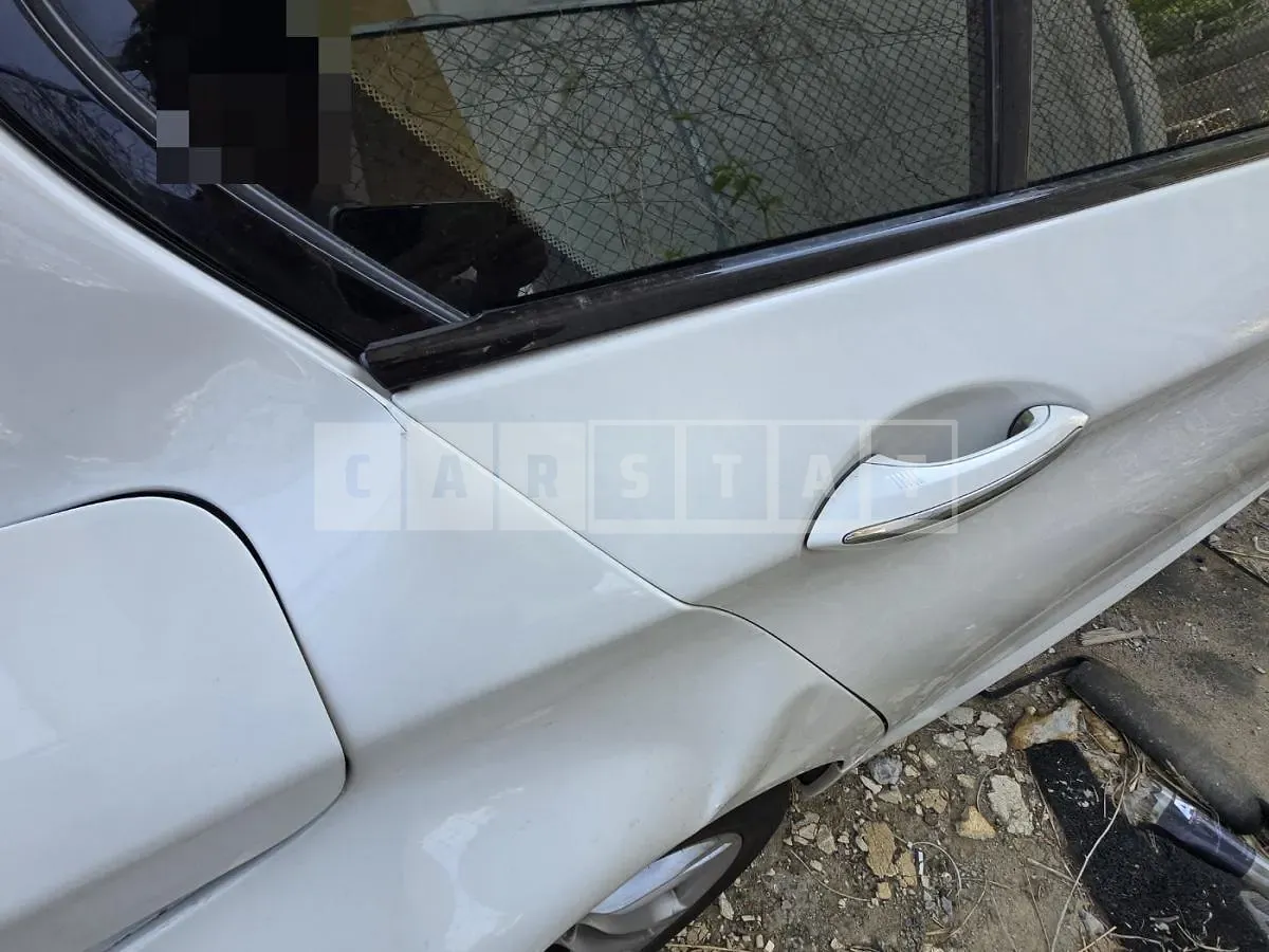 Photo 2 of 11: 2016 BMW 520d xDrive — Korean insurance auction