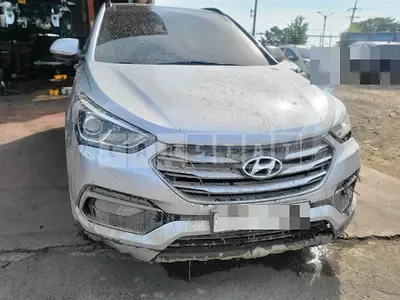 Photo 1 of 55: 2015 Hyundai Santa Fe DM — Korean insurance auction