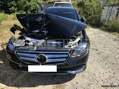 Photo 1 of 9: 2017 Mercedes-Benz E300 — Korean insurance auction