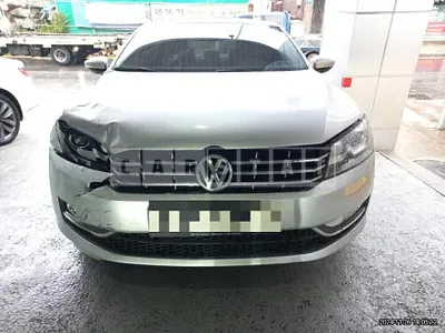 Photo 1 of 5: 2014 Volkswagen Passat 2.0 TDI — Korean insurance auction