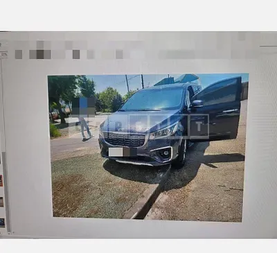 Photo 1 of 12: 2018 Kia Carnivals — Korean insurance auction