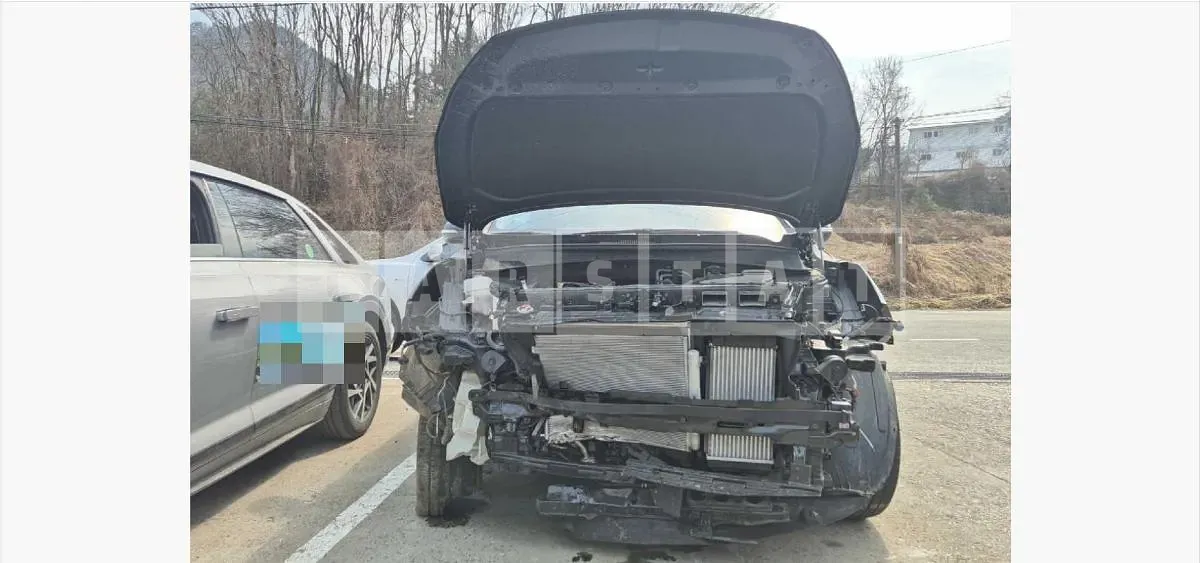 Photo 2 of 9: 2016 Kia Sorento 4WD — Korean insurance auction