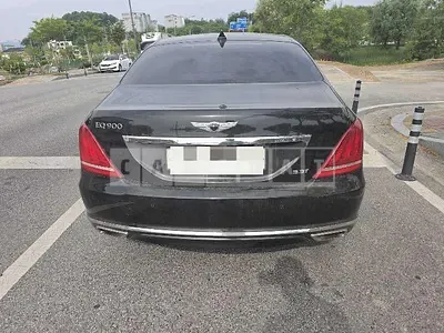 Photo 1 of 7: 2017 Genesis EQ900 — Korean insurance auction