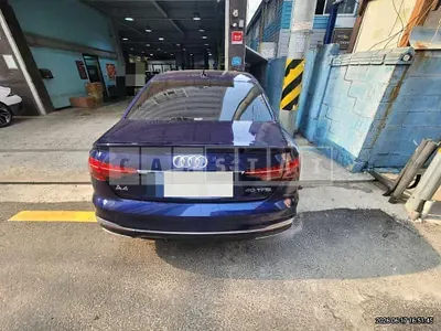 Photo 1 of 24: 2021 Audi A4 40 TFSI — Korean insurance auction