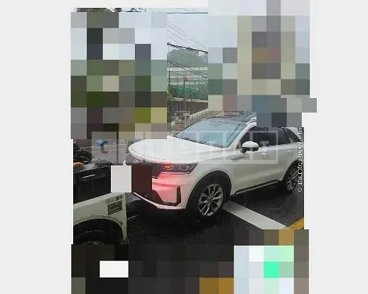 Photo 2 of 4: 2020 Kia Sorento — Korean insurance auction