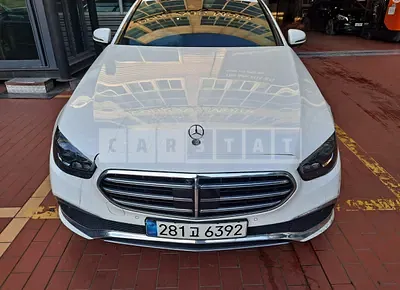 Photo 1 of 10: 2021 Mercedes-Benz E300 e, VIN W1KZF5EB1MA889927 — Korean insurance auction