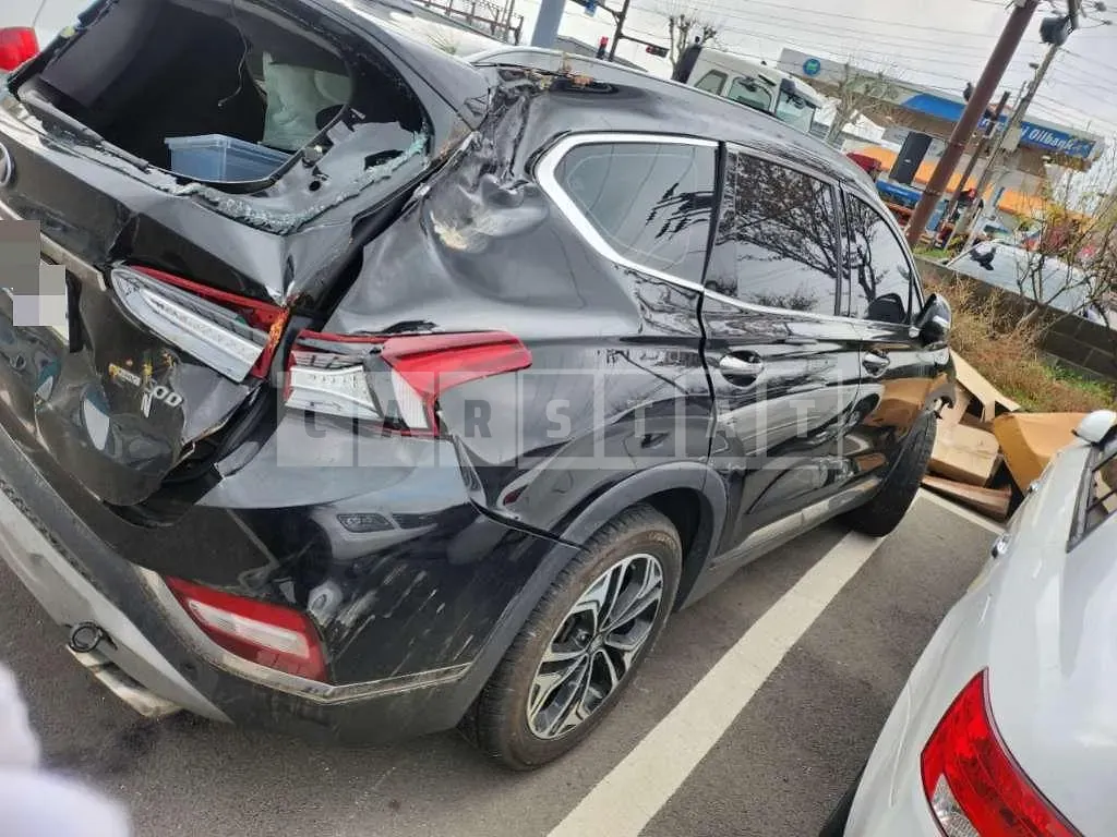 Photo 2 of 9: 2018 Hyundai Santa Fe TM Diesel — Korean insurance auction