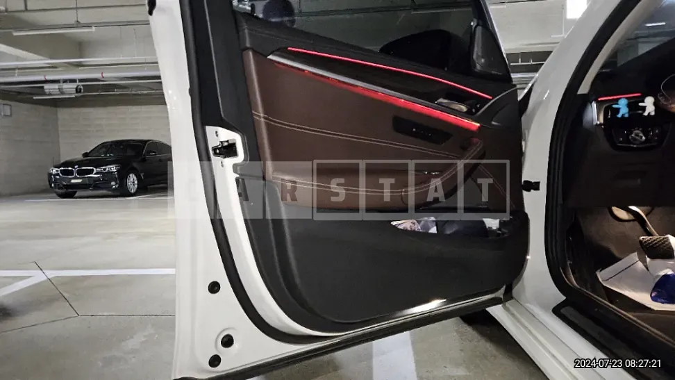 Photo 2 of 19: 2020 BMW 530e — Korean insurance auction