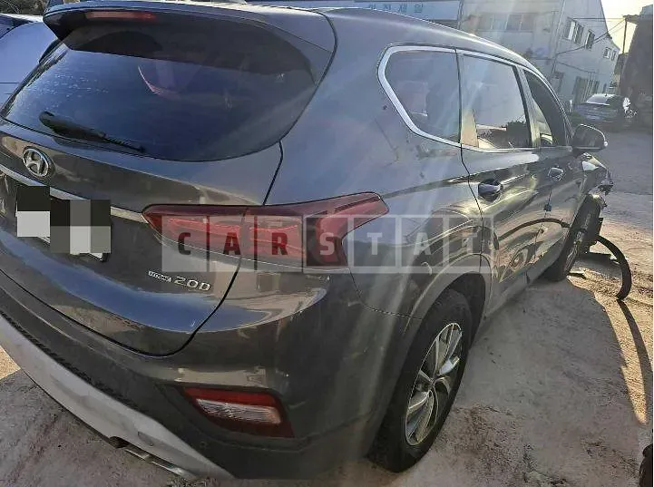 Photo 2 of 16: 2018 Hyundai Santa Fe TM Diesel 4WD — Korean insurance auction