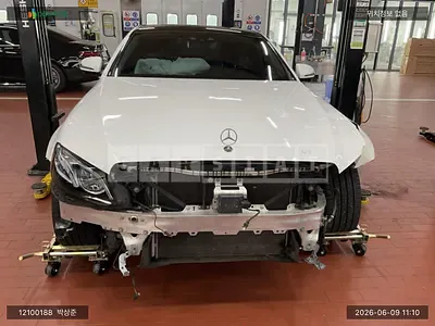 Photo 1 of 12: 2020 Mercedes-Benz E450 4Matic, VIN W1KZF6JB5LA827294 — Korean insurance auction